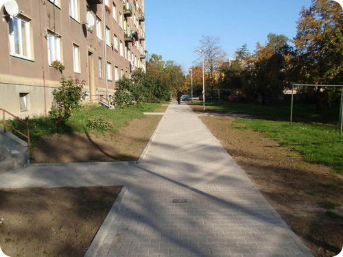 Praha Hloub�t&iacute;n - Projektov&aacute; dokumentace pro rekonstrukci st&aacute;vaj&iacute;c&iacute;ch chodn&iacute;k�